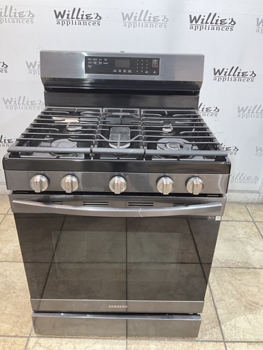 [104812] Samsung Used Natural Gas Stove 30inches (Black Stainless) 