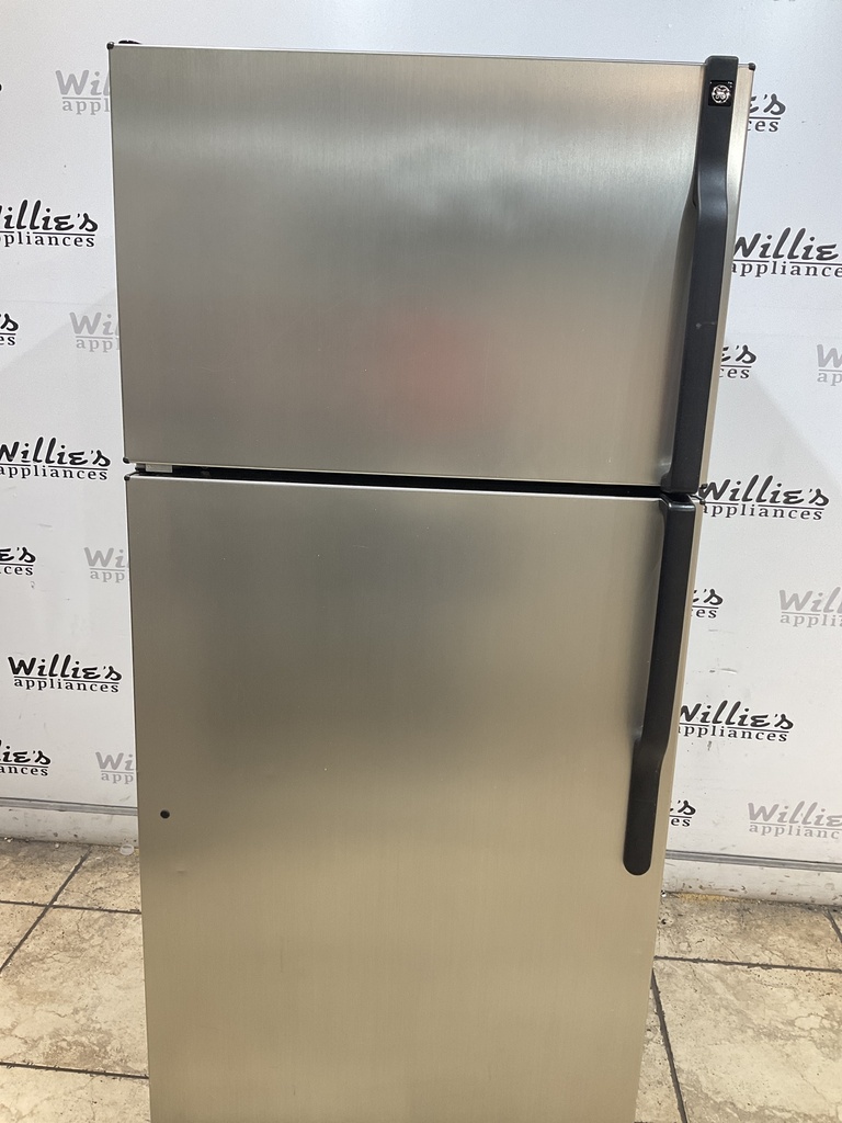Ge Used Refrigerator Top and Bottom 28x64 1/2” (Stainless Steel) 