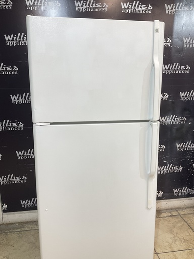 [104840] Ge Used Refrigerator Top and Bottom 30x66 (White) 