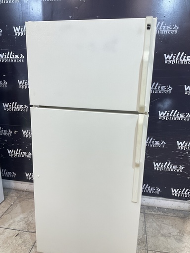 [104876] Hotpoint Used Refrigerator Top and Bottom 28x65 (Bisque) 