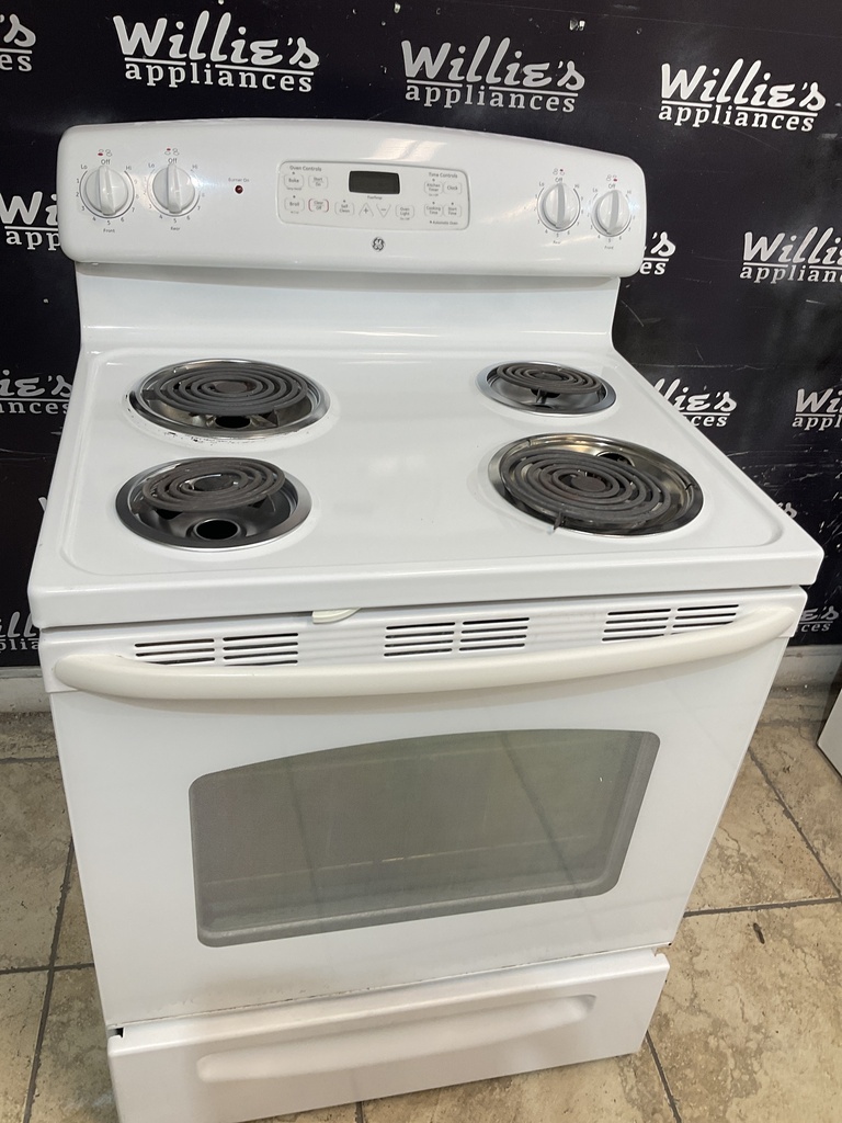 Ge Used Electric Stove 220volts (40/50 AMP) 30inches {no cord} (White) 