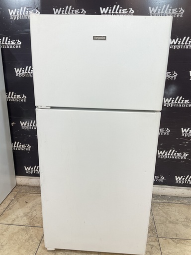 [104895] Hotpoint Used Refrigerator Top and Bottom 28x61 1/2” (White) 