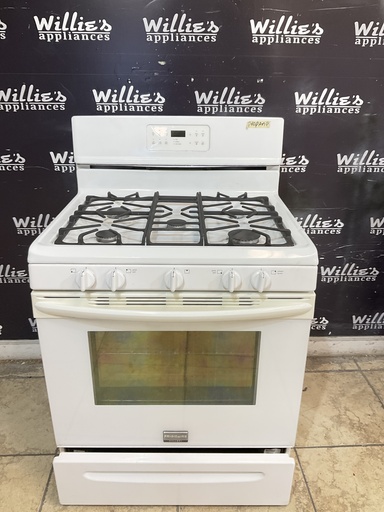 [104904] Frigidaire Used Gas Propane Stove 30inches (white) 