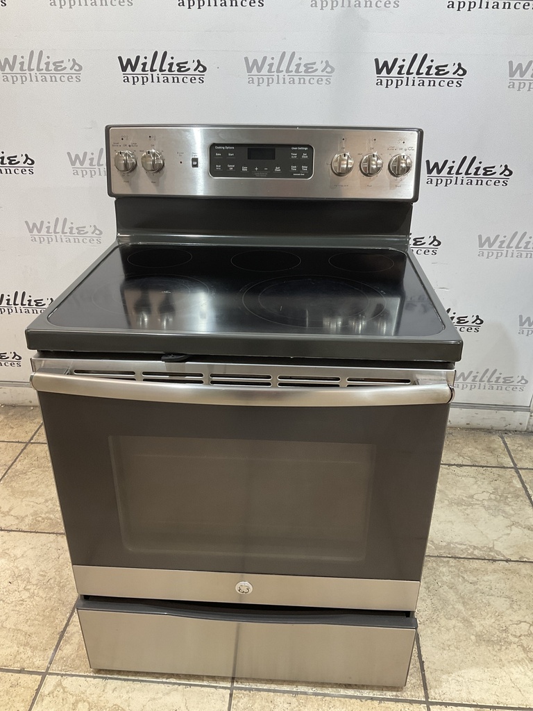 Ge Used Electric Stove 220volts (40/50 AMP) 30inches {3 prong} (Stainless steel) 