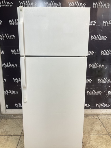 [105007] Ge Used Refrigerator Top and Bottom 28x67 1/2” (White) 