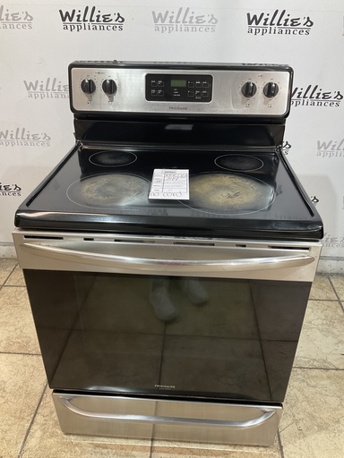 [105038] Frigidaire Used Electric Stove 220volts (40/50 AMP) 30inches {no cord} (Stainless steel) 