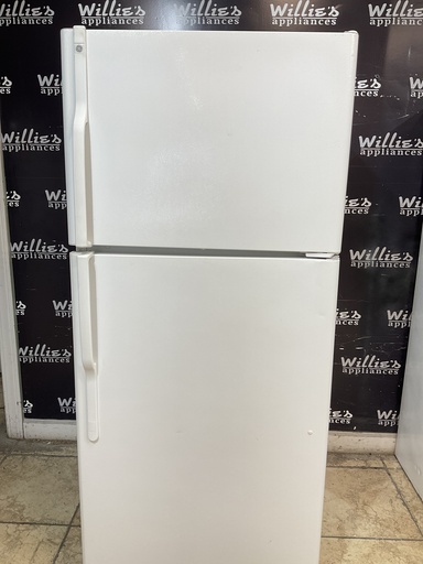[105090] Ge Used Refrigerator Top and Bottom 30x67 (White) 