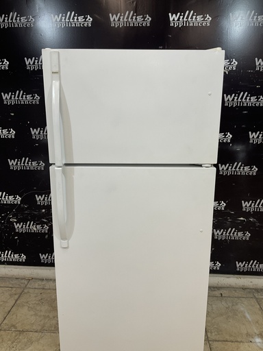[105119] Kenmore Used Refrigerator Top and Bottom 30x65 1/2” (White) 