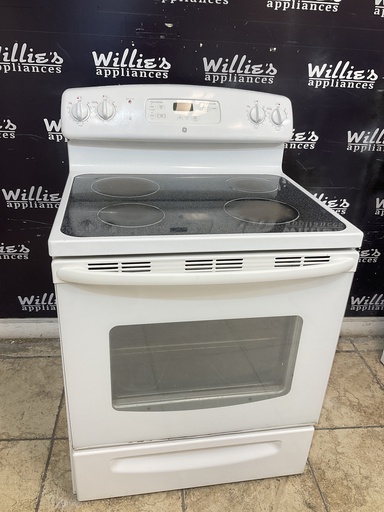 [105357] Ge Used Electric Stove 220volts (40/50 AMP) 30inches {no cord} (White) 