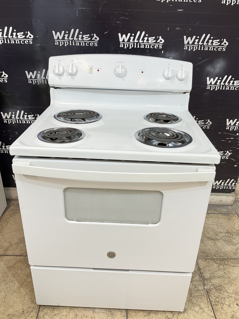Ge Used Electric Stove 220volts (40/50 AMP) 30inches {no cord} (White) 