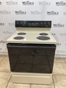 Hotpoint Used Electric Stove 220volts (40/50 AMP)  30inches {no cord} (Bisque/Black) 
