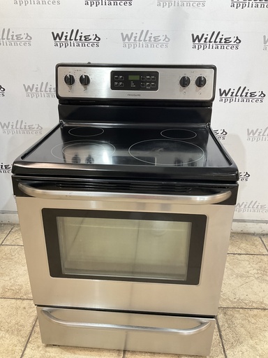 [105520] Frigidaire Used Electric Stove 220volts (40/50 AMP) 30inches {no cord} (stainless steel) 