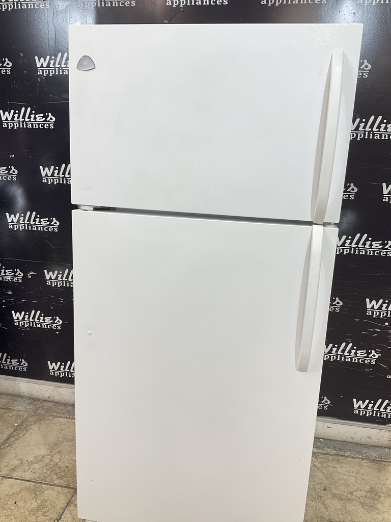 White Westinghouse Used Refrigerator Top and Bottom 30x66 (White) 
