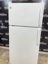 White Westinghouse Used Refrigerator Top and Bottom 30x66 (White) 