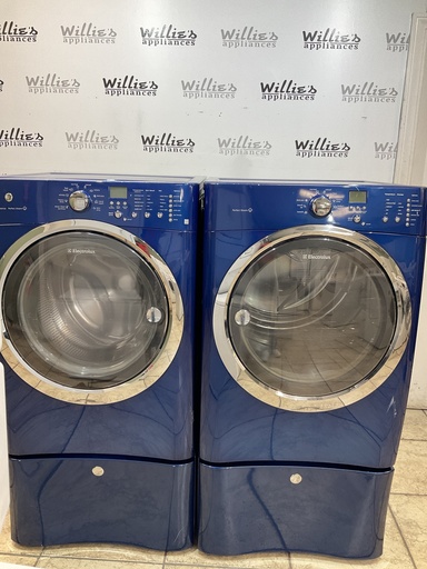 [105630] Electrolux Used Electric Set Washer/Dryer Front-load 220volts (30 AMP) 27inches {4 prong}