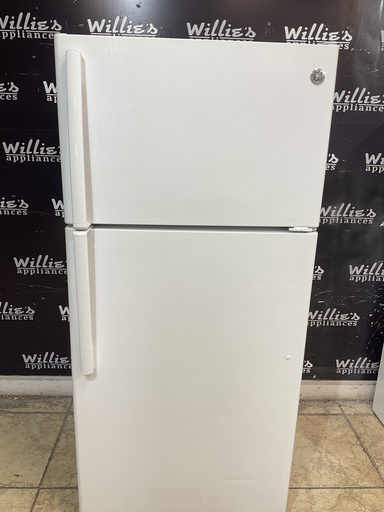 [105642] Ge Used Refrigerator Top and Bottom 28x61 1/2” (White) 