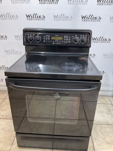 [105697] Ge Used Electric Stove 220volts (40/50 AMP) 30inches {no cord}(Black)