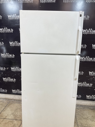 [105718] Hotpoint Used Refrigerator Top and Bottom 28x64 1/2” (White) 