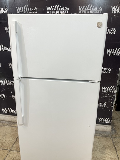 [105781] Ge Used Refrigerator Top and Bottom 28x61 1/2” (White) 