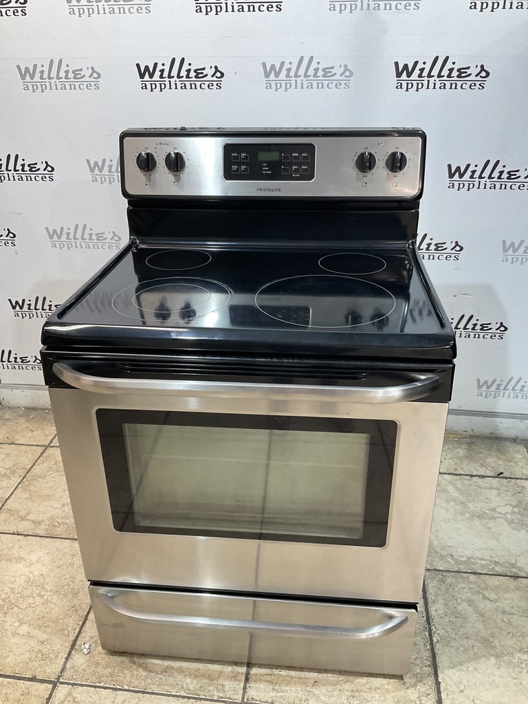 Frigidaire Used Electric Stove 220volts (40/50 AMP) 30inches {no cord} (Stainless steel) 