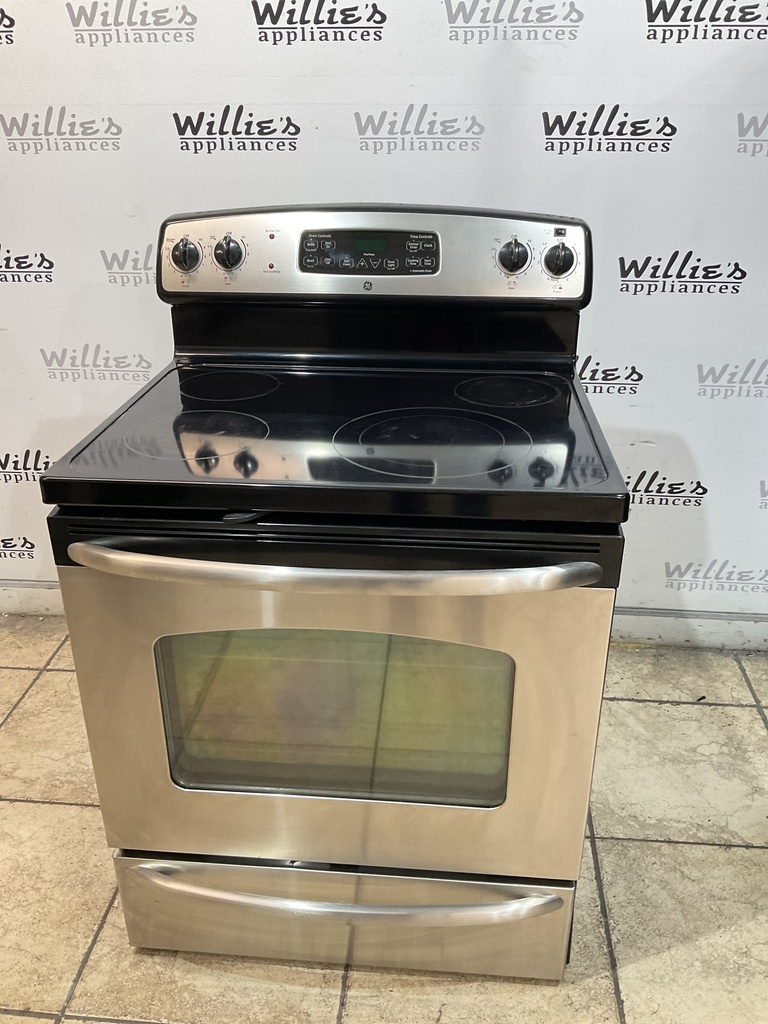 Ge Used Electric Stove 220volts (40/50 AMP) 30inches {no cord} (Stainless steel) 