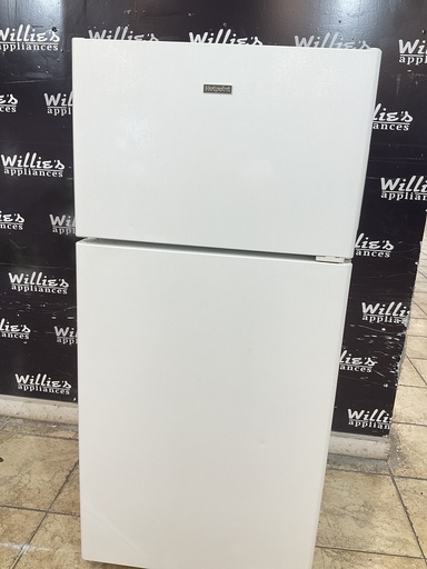 [105794] Hotpoint Used Refrigerator Top and Bottom 28x61 1/2” (White) 