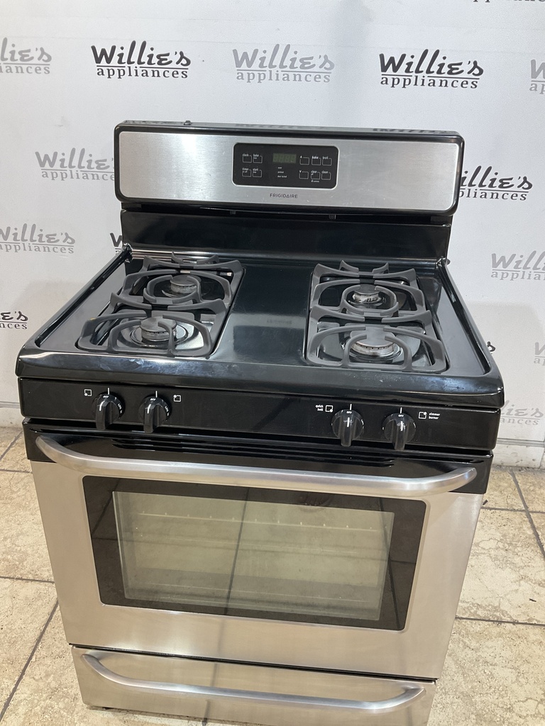 Frigidaire Used Natural Gas Stove 30inches (stainless steel ) 