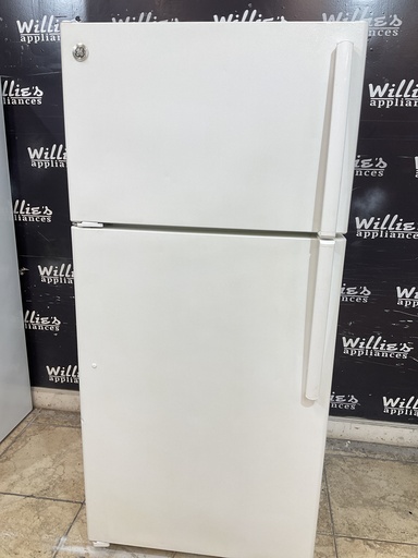 [105877] Ge Used Refrigerator Top and Bottom 28x61 1/2” (white) 