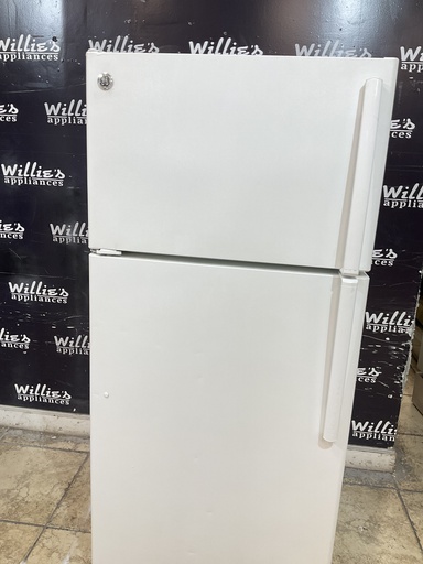 [105983] Ge Used Refrigerator Top and Bottom 28x61 1/2” (White) 