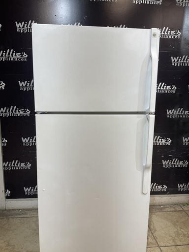 [106399] Ge Used Refrigerator Top and Bottom 28x61 1/2” (White) 