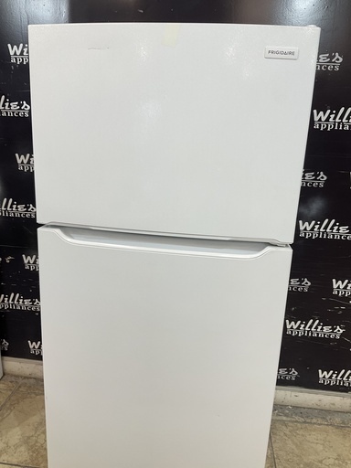 [106481] Frigidaire Used Refrigerator Top and Bottom 30x66 1/2” (white)