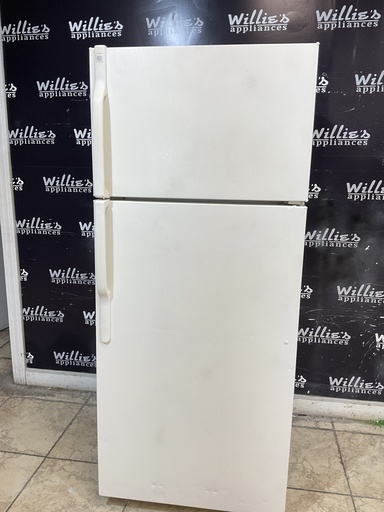 [106699] Ge Used Refrigerator Top and Bottom 28x67 1/2” (Bisque) 