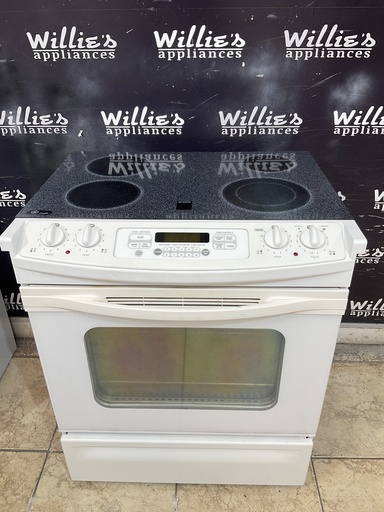 [107068] Ge Used Electric Stove 220volts (40/50 AMP) 30inches {no cord} (White) 