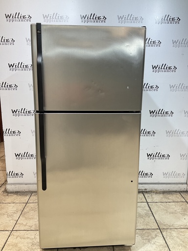 [107478] Ge Used Refrigerator Top and Bottom 30x66 1/2” 