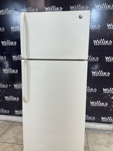 [107600] Ge Refrigerator Top and Bottom 28x67 (bisque) 