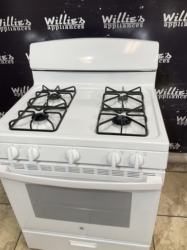 [107622] Ge Used Natural Gas Stove 30inches (white)