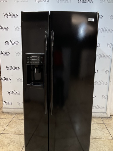 [107780] Ge Refrigerator Side by Side 33x69 1/2” (Black) 