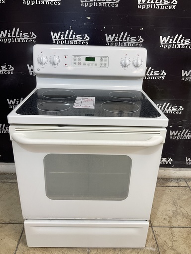 [107847] Ge Electric Stove 220volts (40/50 AMP) 30inches {no cord} (White) 