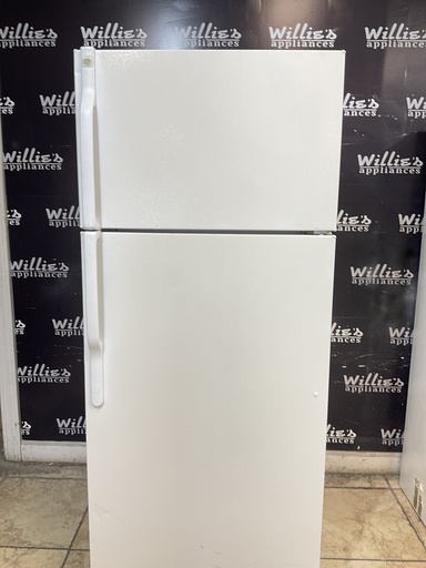 [107937] Ge Refrigerator Top and Bottom 28x67 (white)