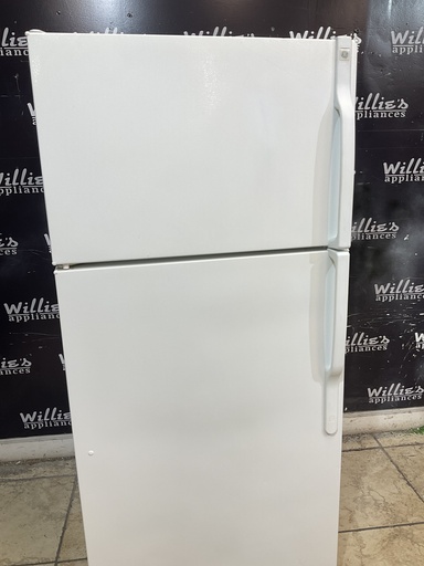 [108033] Ge Refrigerator Top and Bottom 28x61 1/2” (white) 