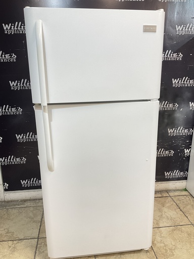[108056] Frigidaire Refrigerator Top and Bottom 30x66 (white) 
