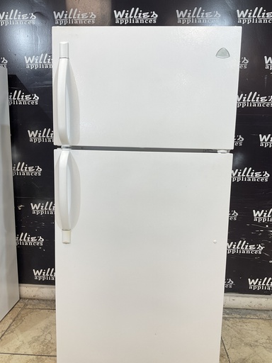 [108189] White Westinghouse Refrigerator Top and Bottom 30x66 (White)