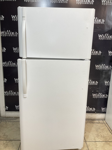 [108196] Kenmore Refrigerator Top and Bottom 30x65 1/2” (White) 