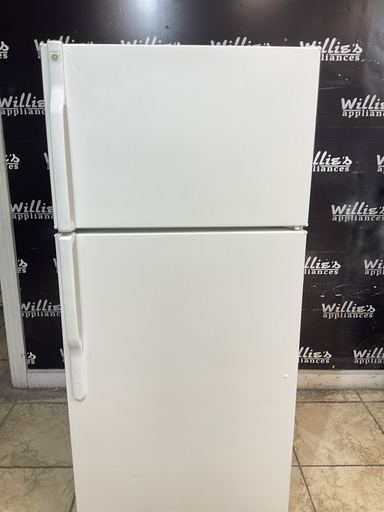 [108199] Ge Refrigerator Top and Bottom 28x61 1/2” (White) 