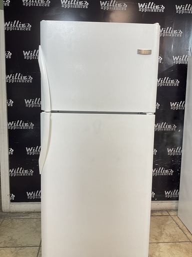 [108310] Frigidaire Refrigerator Top and Bottom 30x69 (white)