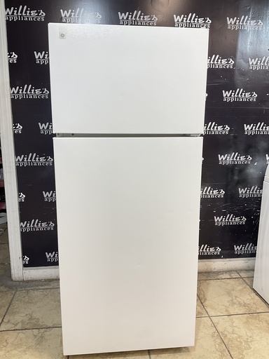[108359] Ge Refrigerator Top and Bottom 28x67 1/2” (White) 