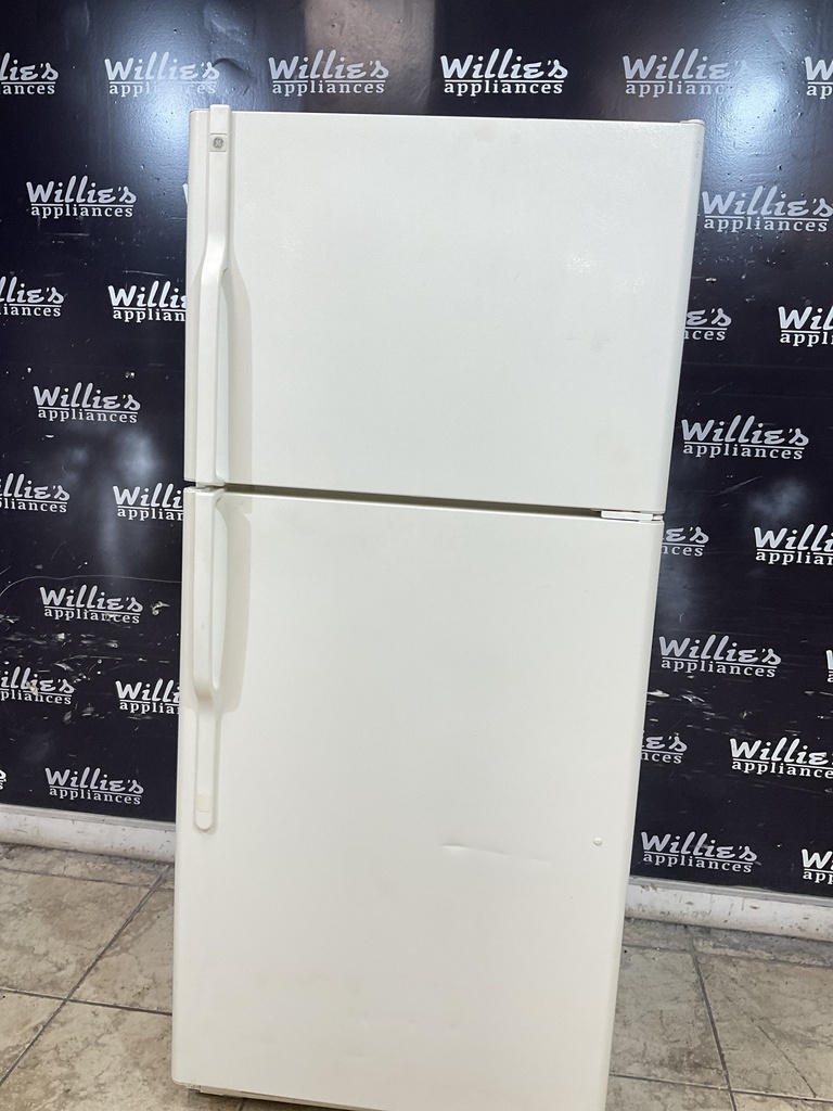 Ge Refrigerator Top and Bottom 30x67 (bisque) 
