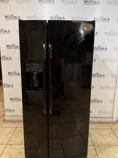 [108762] Ge Refrigerator Side by Side 36x69 1/2” (Black) 