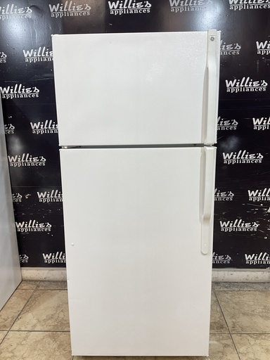 [108765] Ge Refrigerator Top and Bottom 28x64 1/2” (White) 