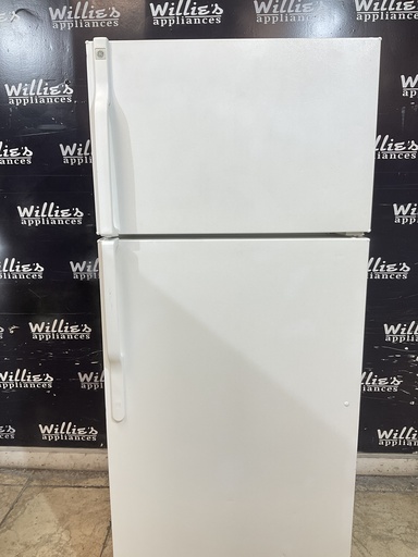 [108856] Ge Refrigerator Top and Bottom 28x67 (white) 
